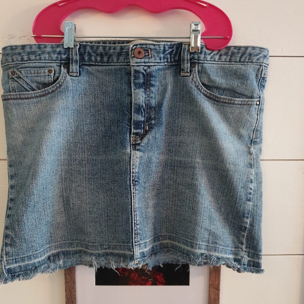 Y2K Gap Jean Skirt.